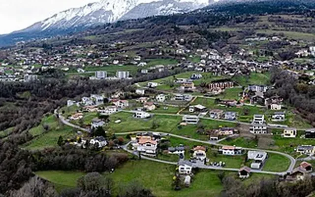 Pompe à chaleur à Ayent — plateau entre Grimisuat et Anzère