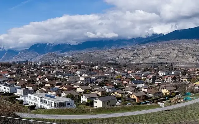 Pompe à chaleur à Bramois — quartier viticole de Sion