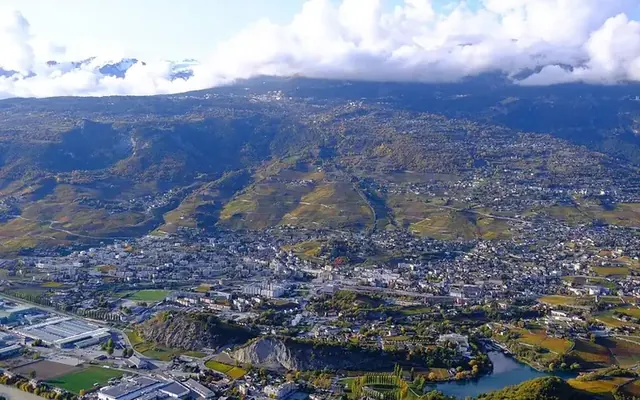 Pompe à chaleur à Sierre — la ville du soleil